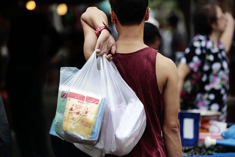 Thailand Imposes Plastic Bag Ban This New Year